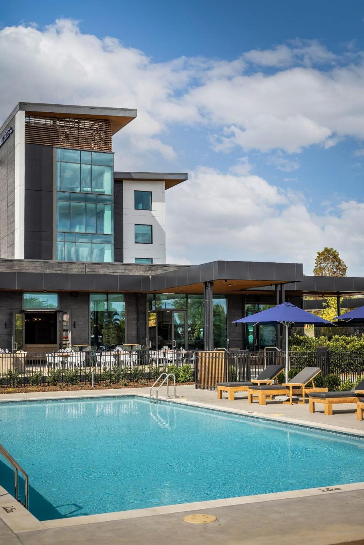 Doubletree By Hilton Auckland Karaka Hotel Bagian luar foto