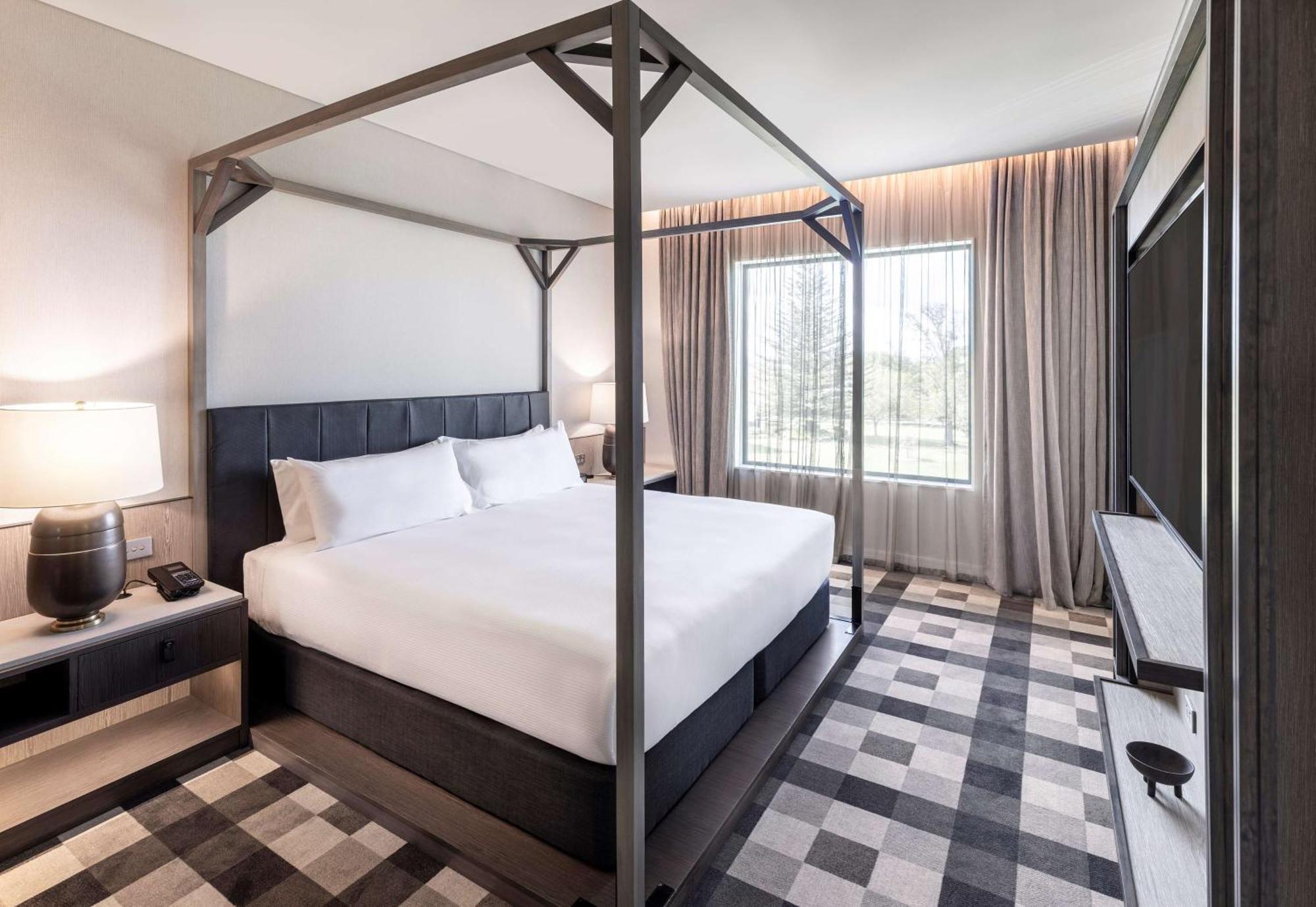 Doubletree By Hilton Auckland Karaka Hotel Bagian luar foto