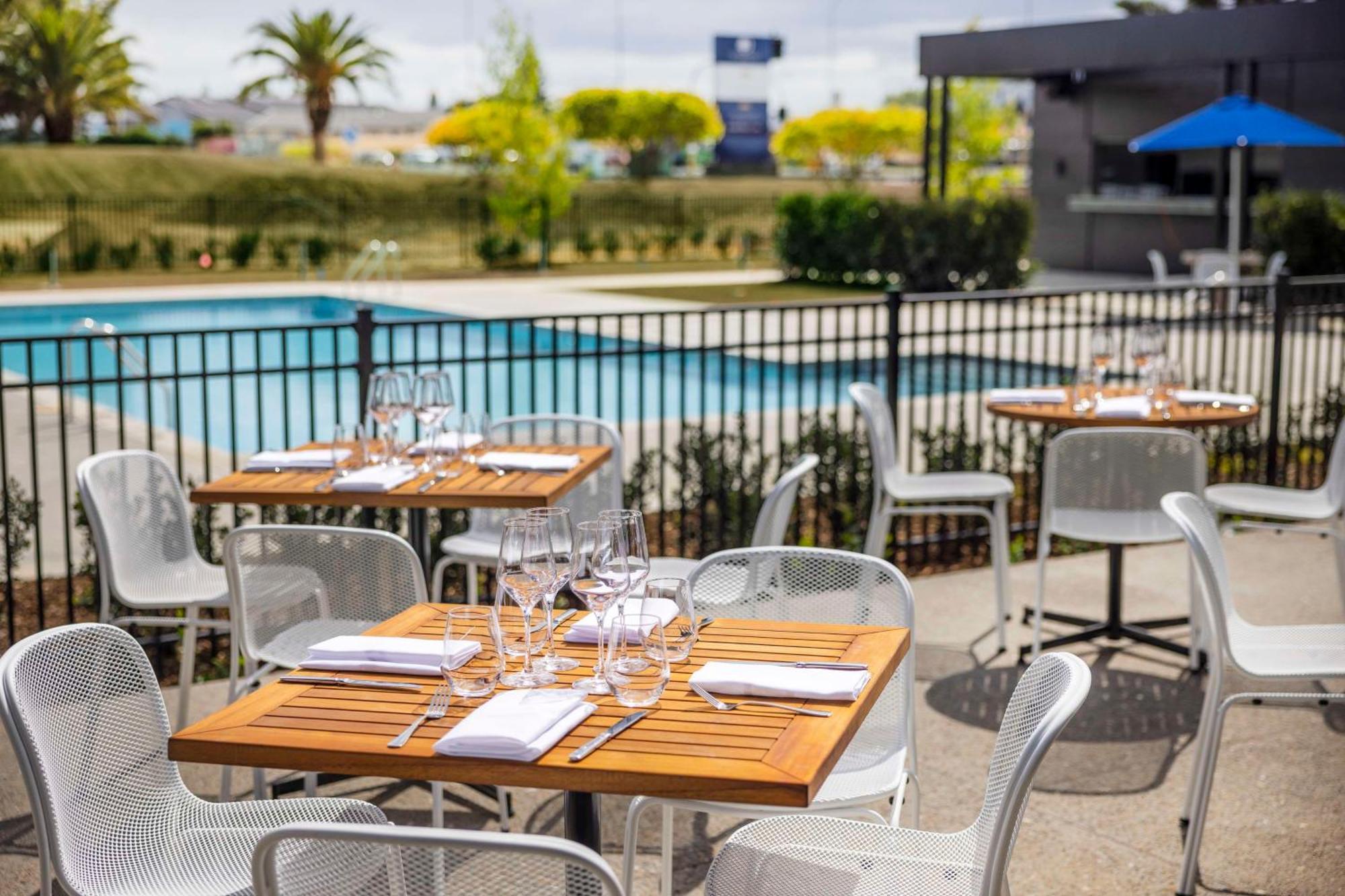Doubletree By Hilton Auckland Karaka Hotel Bagian luar foto