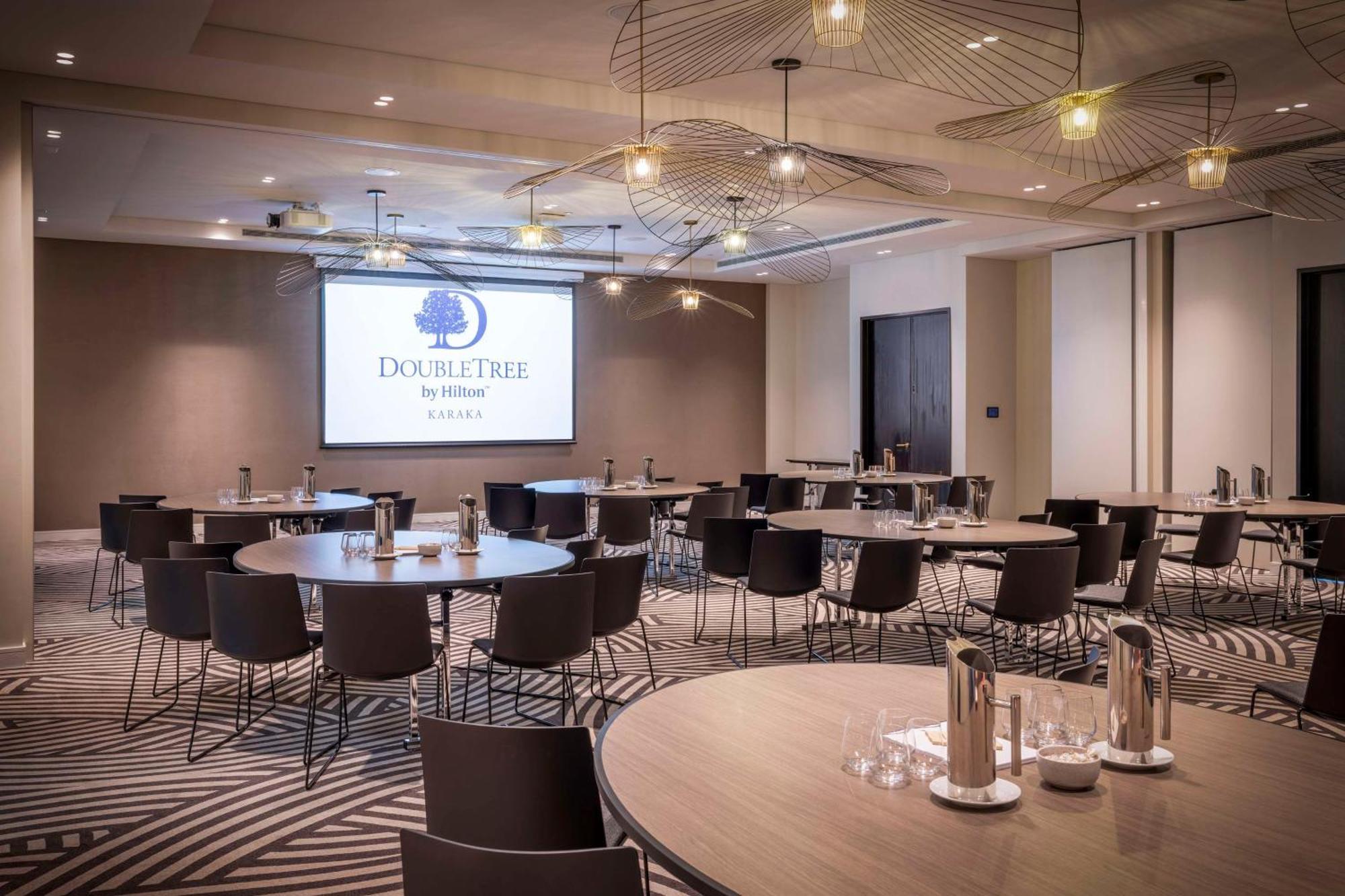Doubletree By Hilton Auckland Karaka Hotel Bagian luar foto
